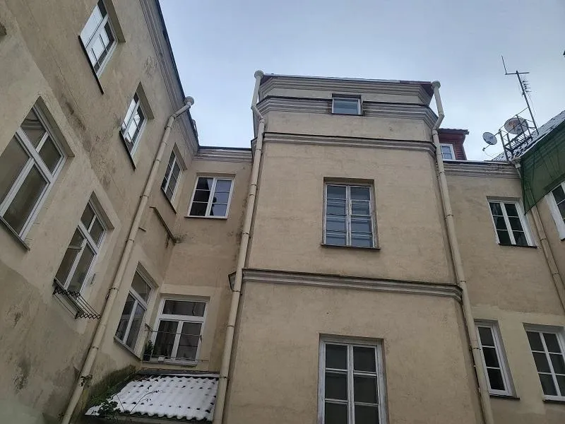 Neįrengtos pastogės dalis Vilniuje, Išganytojo g. 2