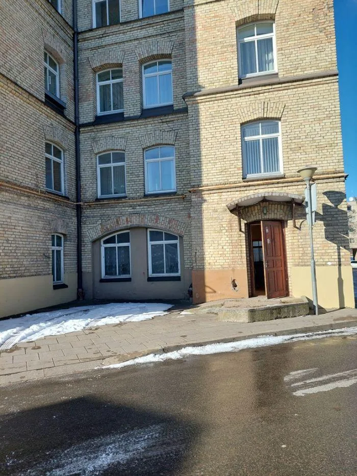 3 kambarių butas su rūsiu Subačiaus g. 49-24, Vilniuje