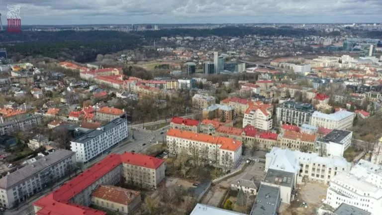 Parduodama 98,67 kv. m neįrengtos pastogės dalis Vilniuje, J. Basanavičiaus g. 30