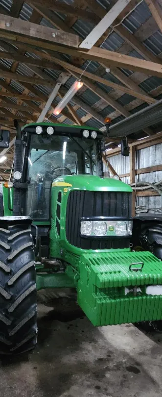 Parduodamas ratinis traktorius JOHN DEERE 6930