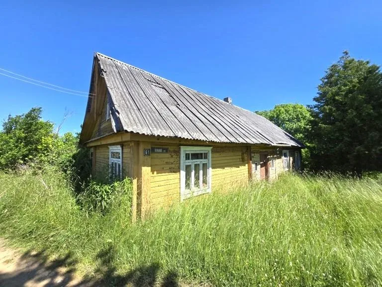 1/2 gyvenamojo namo, ūkinių pastatų ir žemės sklypo dalies pardavimas Dūkšte