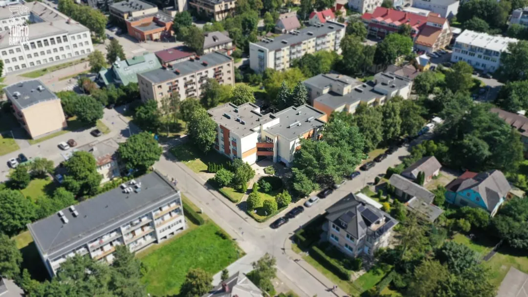 Žemės sklypas su administraciniu pastatu ir poilsio patalpomis Palangoje, Žemaitės g. 6