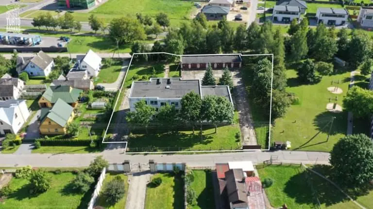 Garažas su policijos nuovados pastatais ir žemės sklypu Panevėžyje, Molainių g. 4