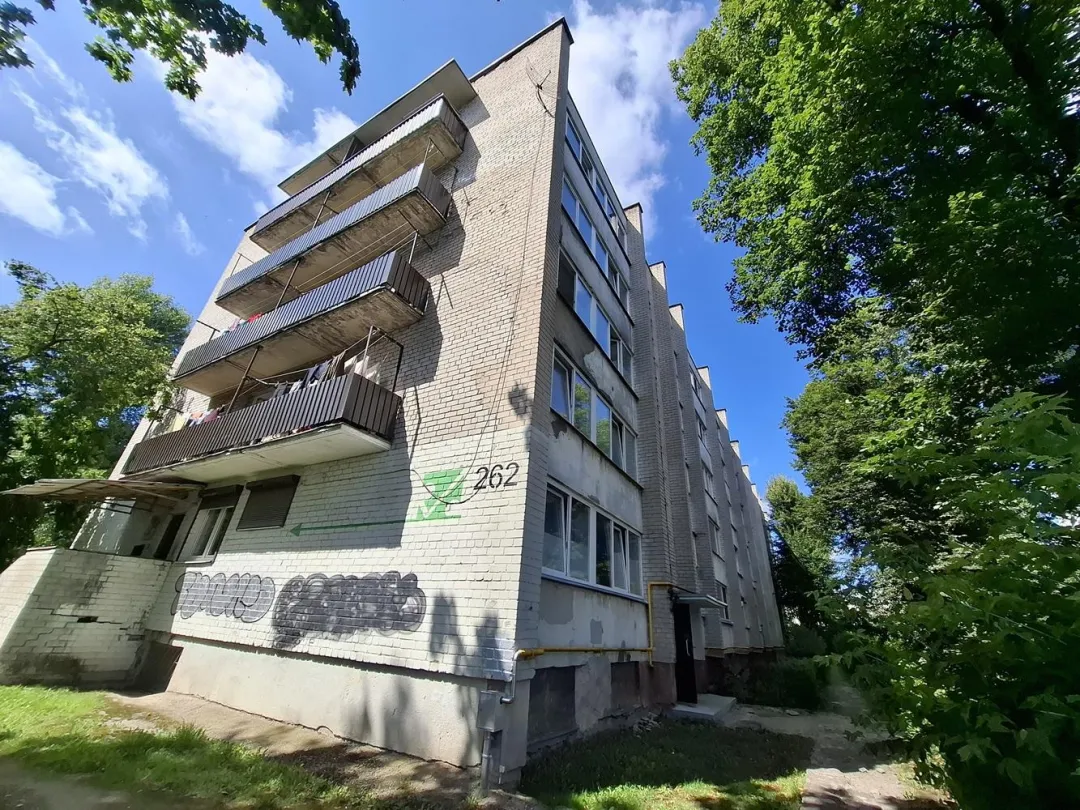 Parduodamas 17,64 kv. m kambarys Kaune, Savanorių pr.