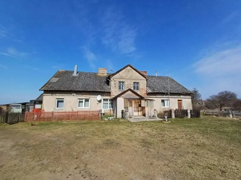 2 kambarių butas su pagalbinio turto ir žemės sklypo dalimis Žukų k.