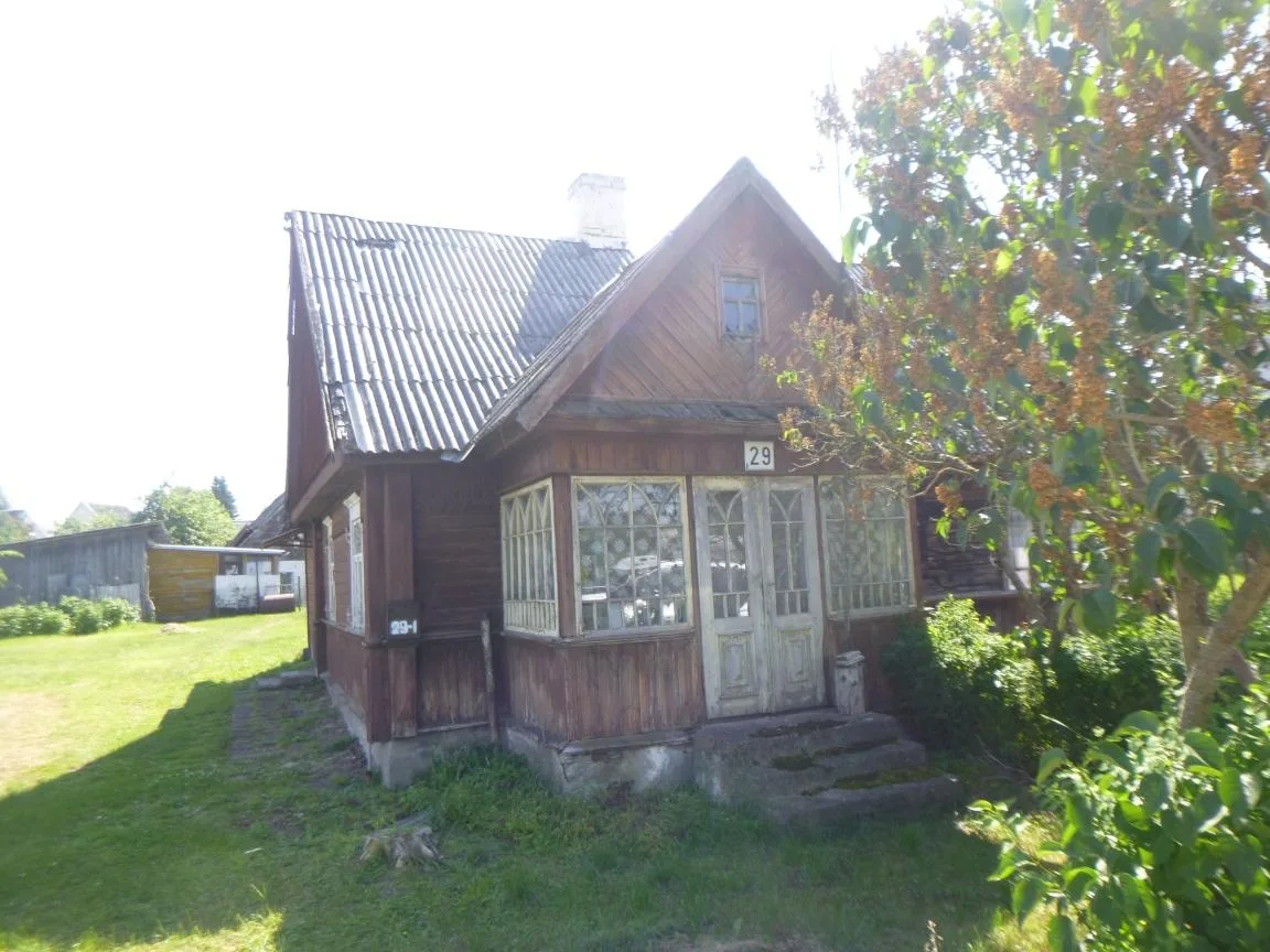 Parduodamas žemės sklypas su butu Švenčionėliuose, Kalno g. 29-1