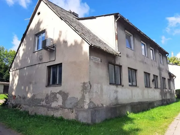 Parduodamas 2 kambarių butas su ūkio patalpa Virbalyje, Vilniaus g.