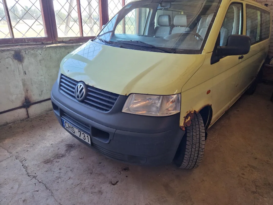 Parduodamas 2007 m. VW Transporter mažas autobusas