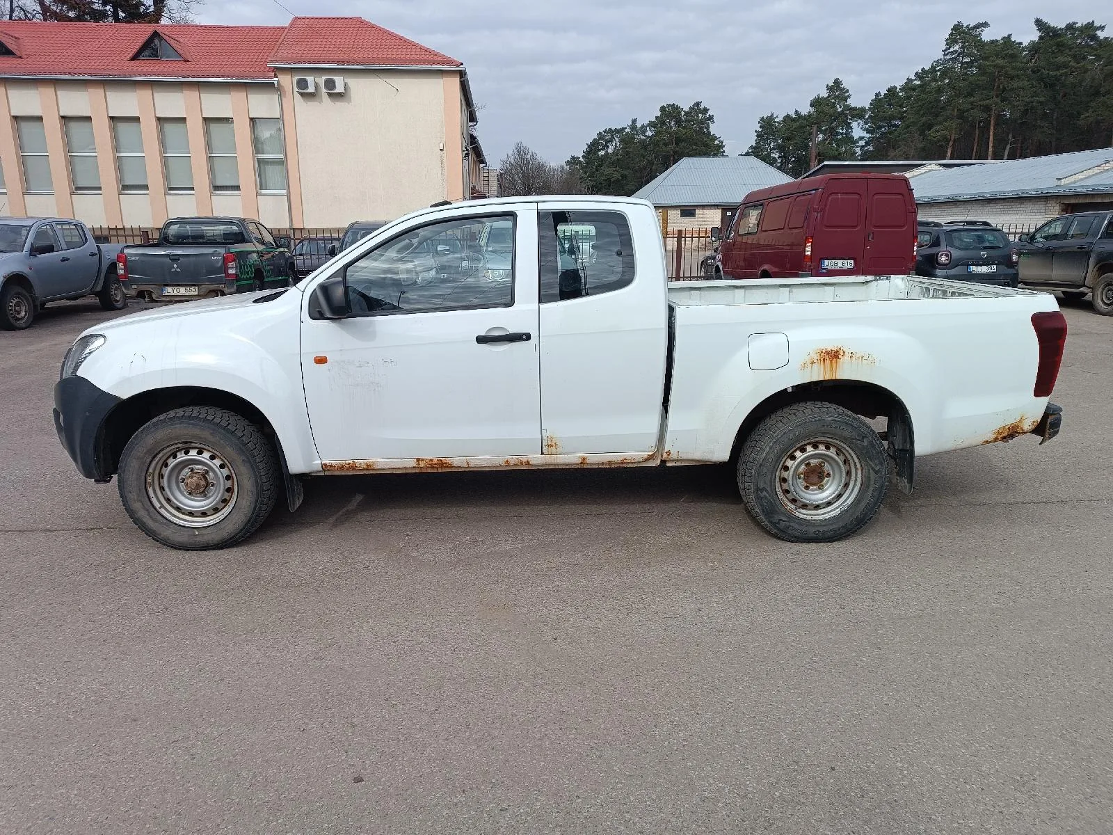 Parduodamas Isuzu D-Max automobilis, 2014 m.