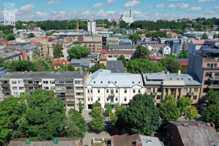Parduodamas 6,42 a žemės sklypas su 1 029,32 kv. m pastatu Kaune, Kęstučio g. 42