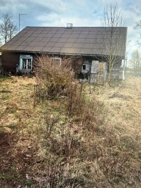 2 butų, žemės sklypo ir ūkio pastato kompleksas Kazimieravos k.