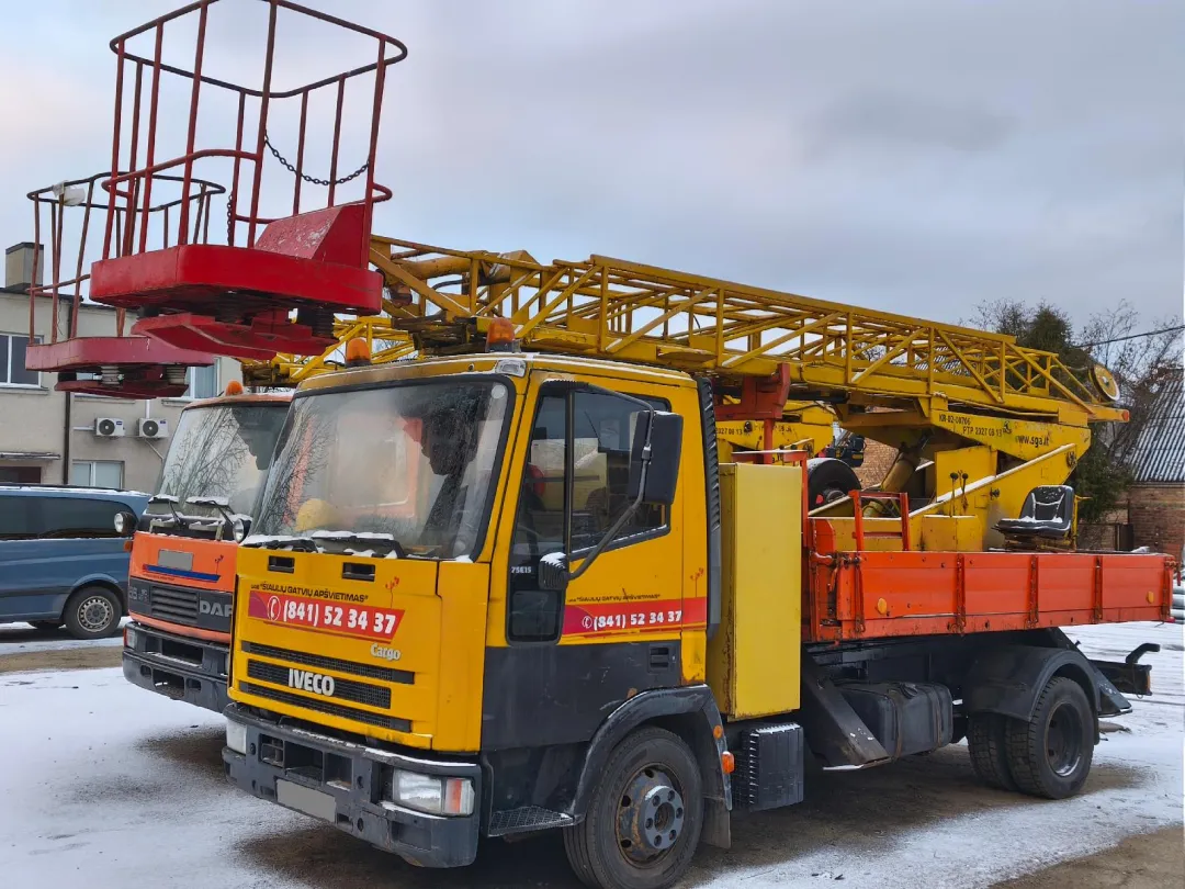 Parduodamas IVECO autobokštelis Šiauliuose