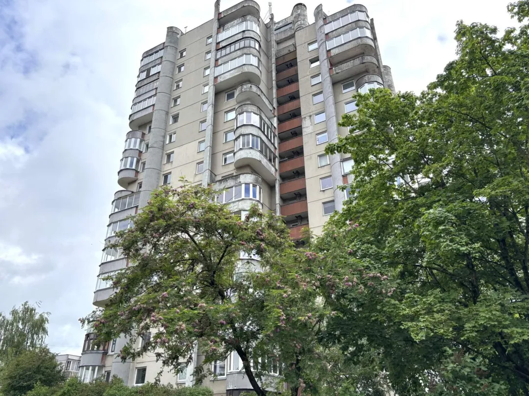 Parduodamas 2 kambarių butas Vilniuje, Šeškinės g.