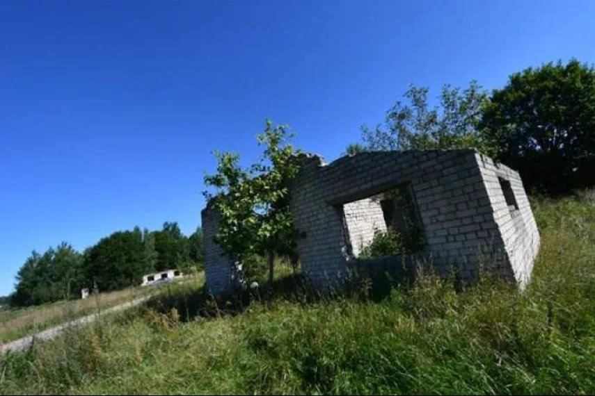 Parduodama sunykusi ferma Trakų r. sav., Tolkiškių k.