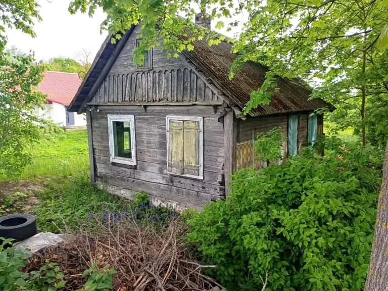 Gyvenamasis namas su pagalbiniais statiniais ir žemės sklypu Gasčiūnų k.