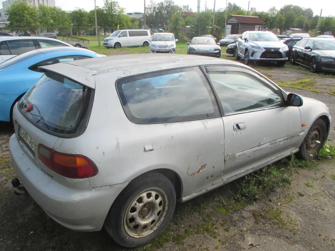 Honda Civic keleivinio automobilio pardavimas varžytynėse