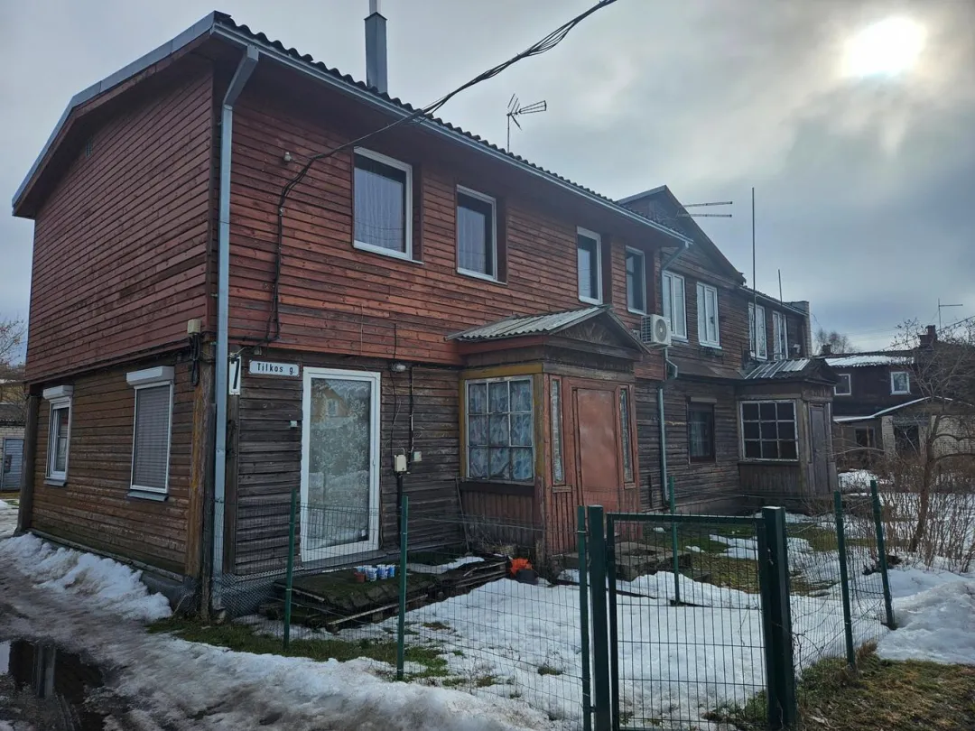 2 kambarių butas su dalimi ūkinio pastato ir žemės sklypo Tilkos g., Kaune