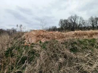 0,7524 ha konservacinės paskirties žemės sklypas su nebaigtu tvartu Zavišinės k.